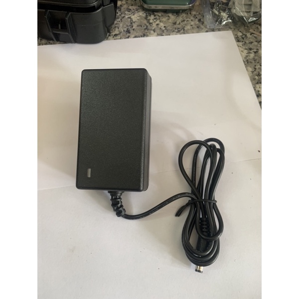 Sạc 4s 2ah chuyên sạc pin lithium lion 14.4 và 16.8