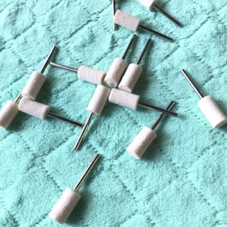 Trụ nỉ đánh bóng 10mm cán 3mm