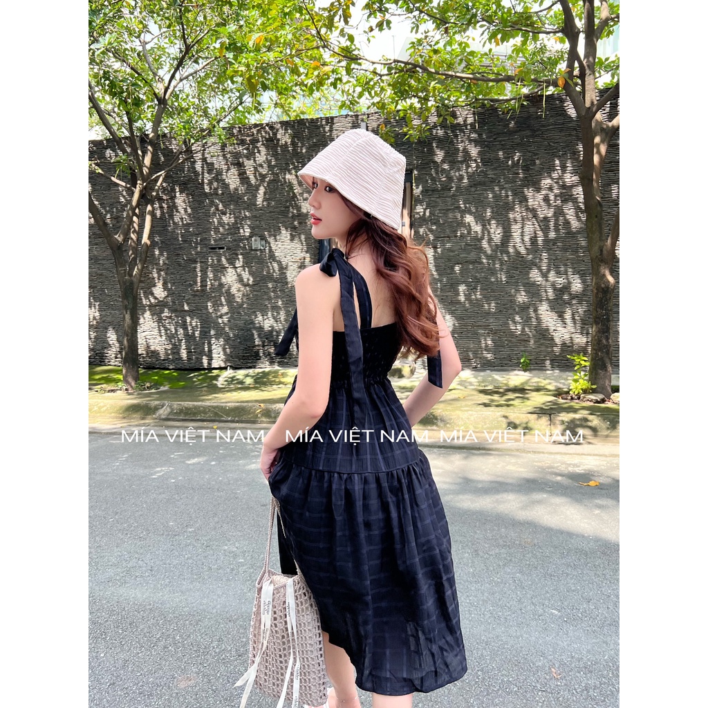 Váy 2 dây điều chỉnh Freesize