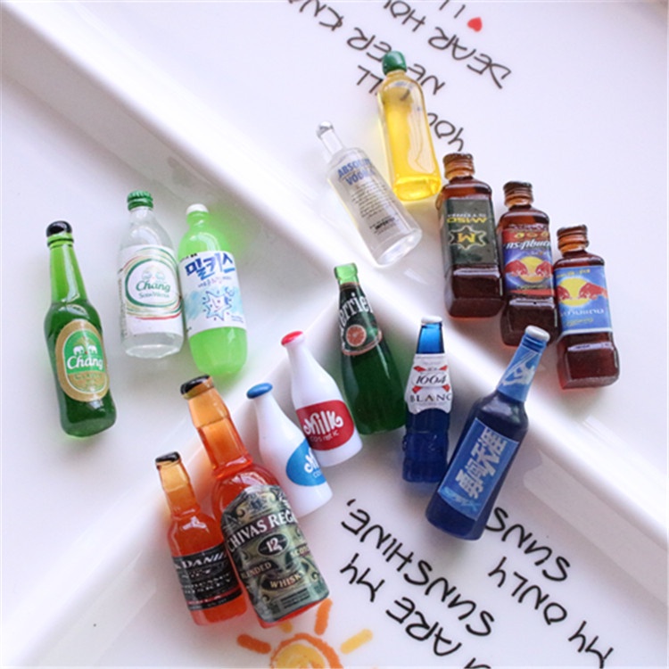 Mô hình chai mini trang trí, charm chai nước các loại