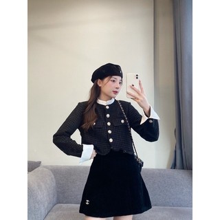 Áo khoác dạ crotop + chân váy nhung