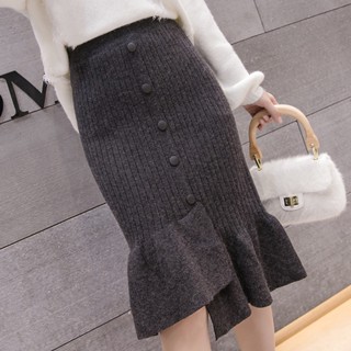 Chân Váy Len Dáng Dài Đuôi Cá Vạt Lệch Đính Khuy