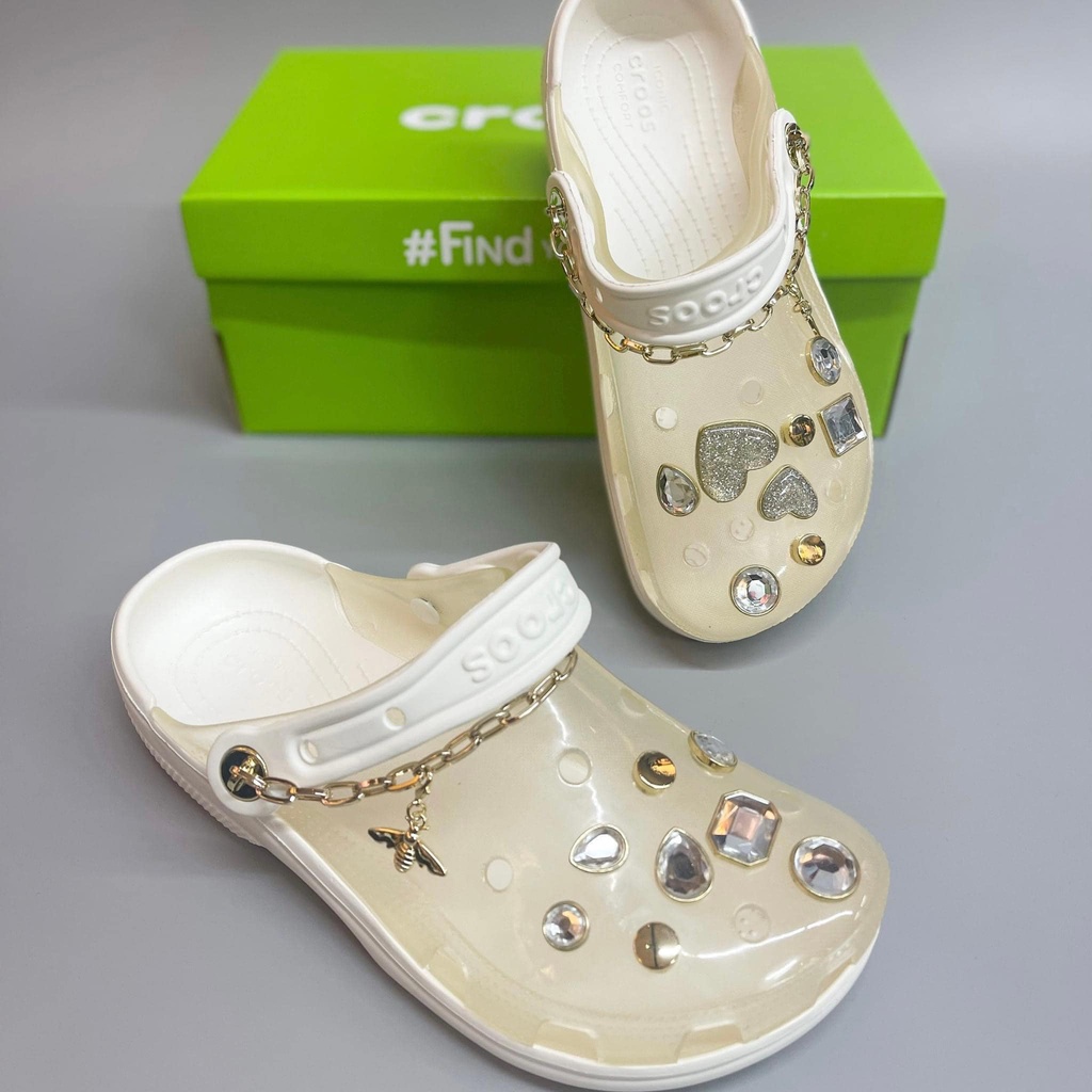 sục crocs kèm cham đính đá xuất xịn