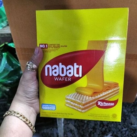 BÁNH KEM XỐP PHÔ MAI RICHEESE NABATI - HỘP 300G
