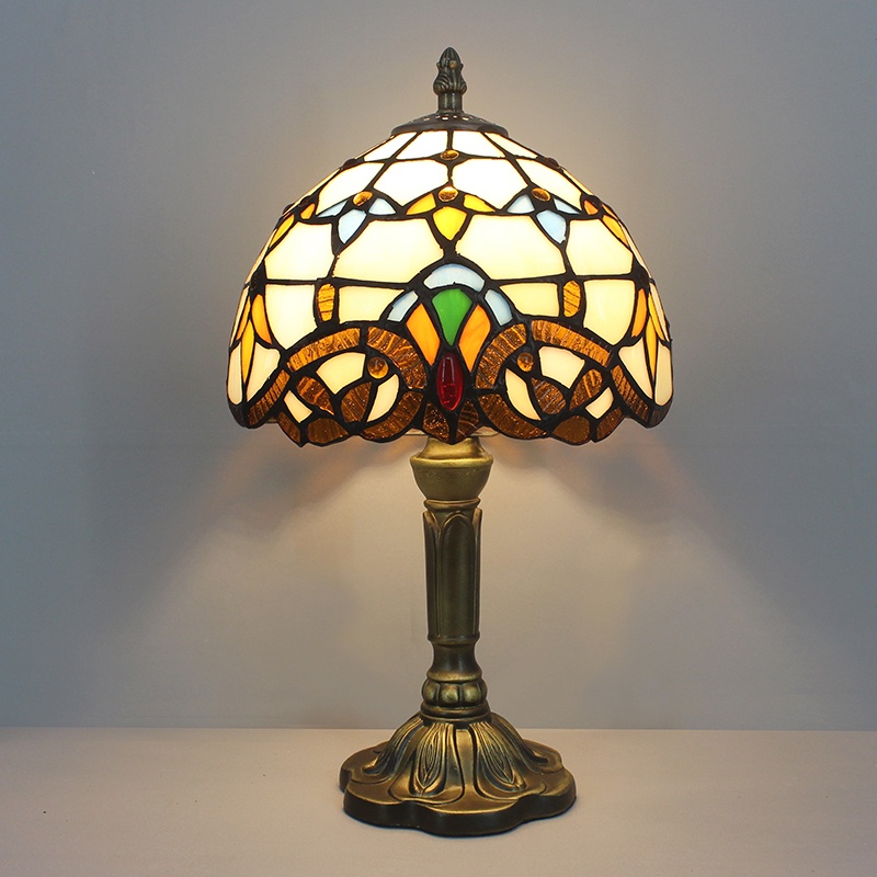 Đèn Để Bàn Mặt Kính Họa Tiết Mosaic Độc Đáo Phong Cách Vintage