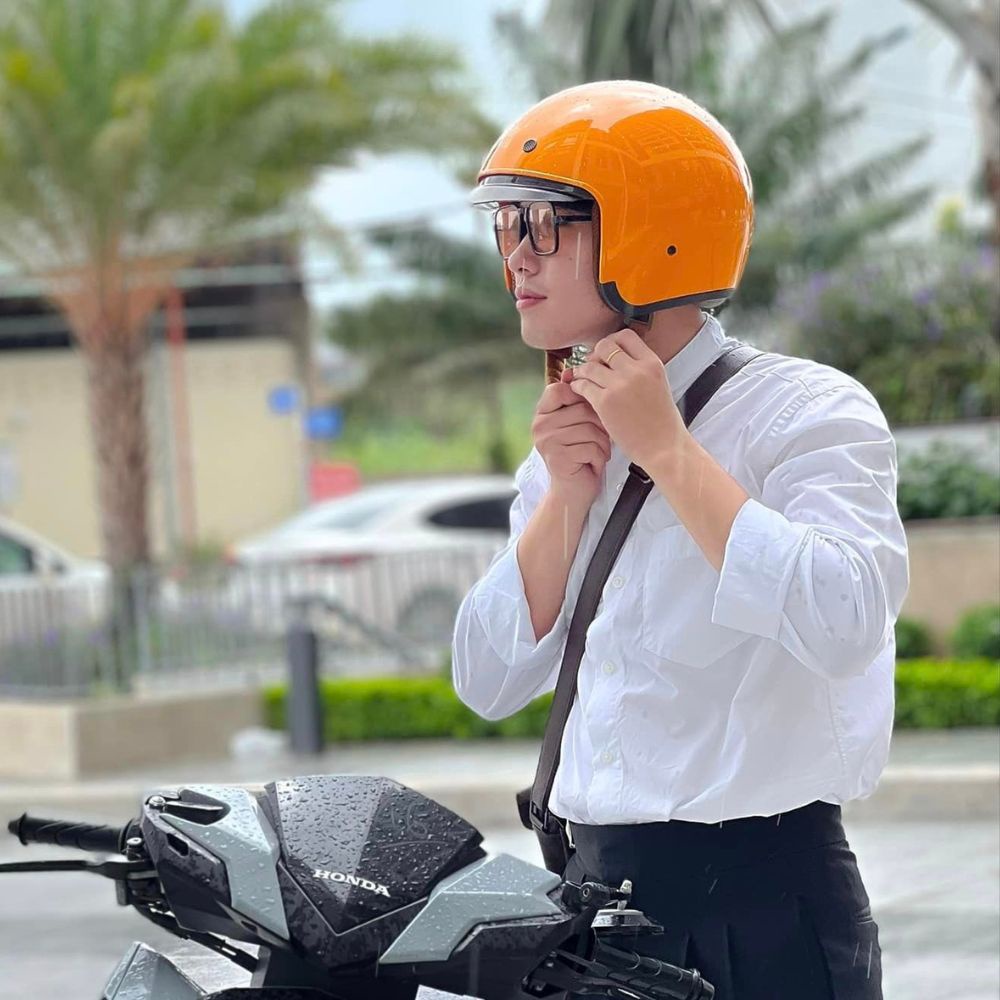 MŨ BẢO HIỂM 3/4 ROYAL M139 KÍNH ÂM MẦU VÀNG BÓNG SIZE