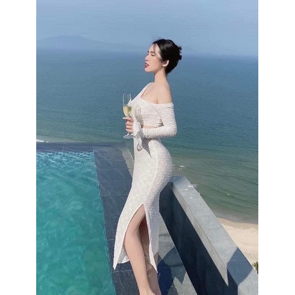 ĐẦm body tay dài xẻ eo