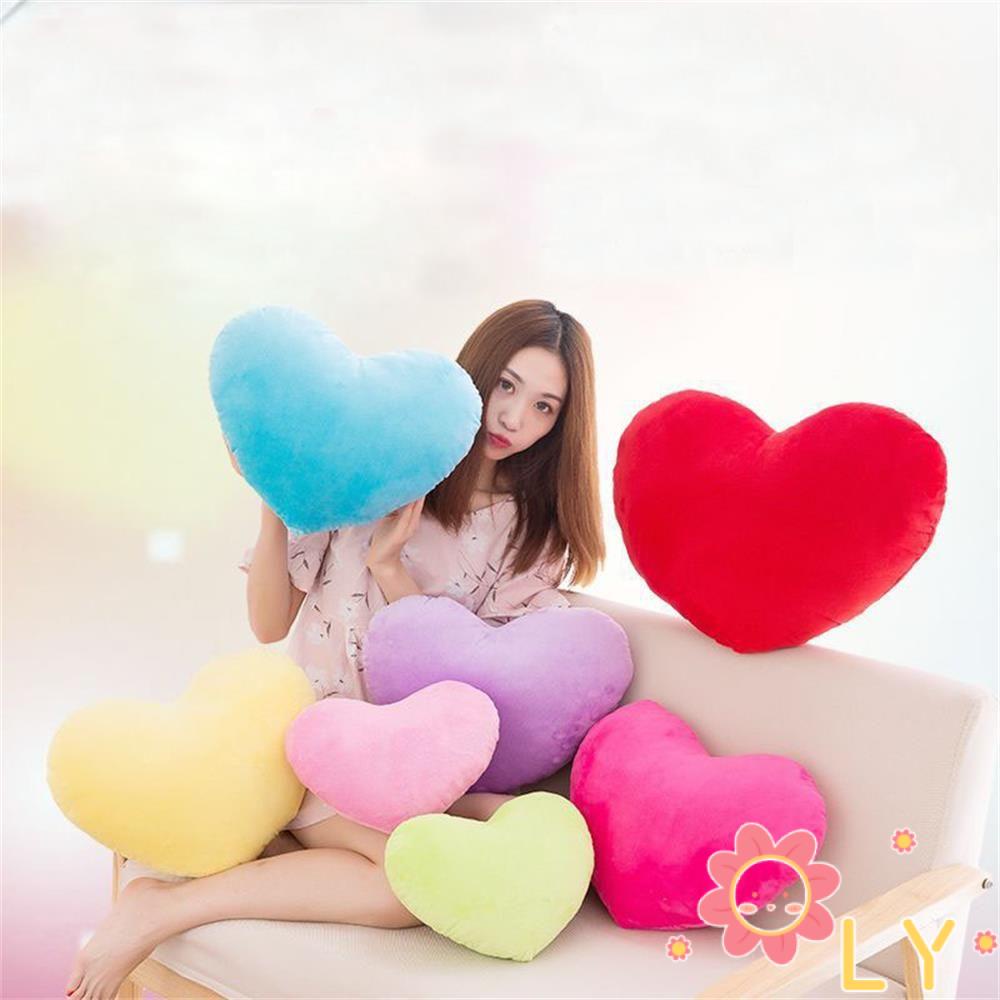 Gối Bông Hình Trái Tim Màu Sắc Hồng Dành Cho Sinh Nhật / Valentine