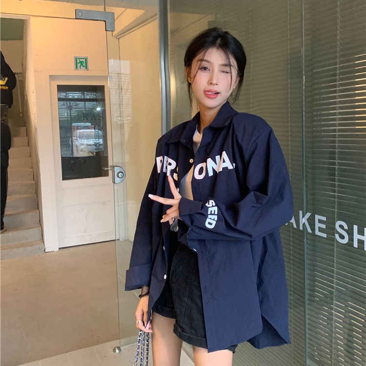 Áo sơ mi SUXI tay dài dáng rộng in chữ trẻ trung phong cách Hàn Quốc cho bạn gái