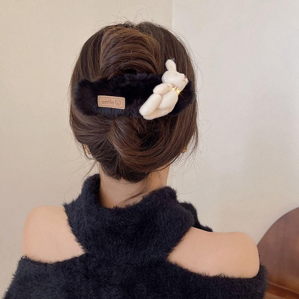 Kẹp Tóc Hình Thỏ Bằng Acrylic Dễ Thương Cho Nữ