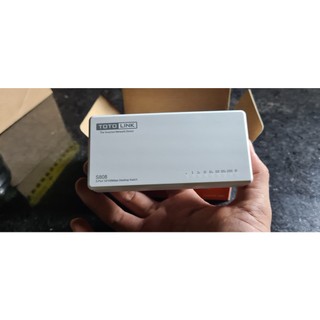 Swich bộ chia mạng 8 cổng - s808 totolink 8p 10-100mbps s808