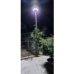Đèn led UFO năng lượng mặt trời 8 mắt 500w 800w 1200w chiếu sáng sân vườn cam kết giá rẽ nhất khu vực