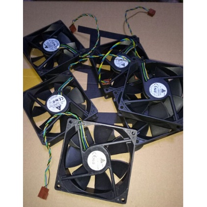 Fan 12V DC các loại, hàng tháo máy, nhiều kích thước và tốc độ !