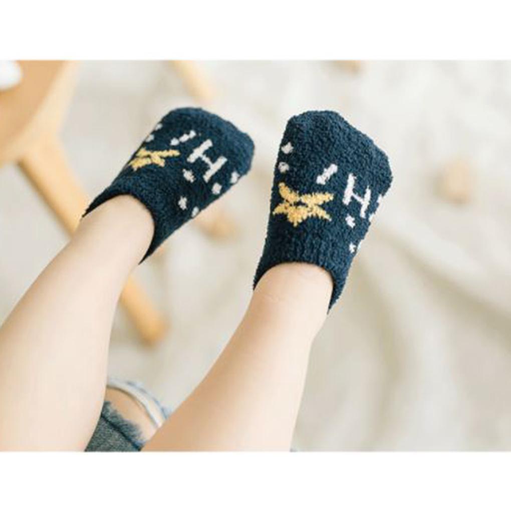 Set 5 Đôi Vớ Chống Trượt Thời Trang Thu Đông Cho Bé