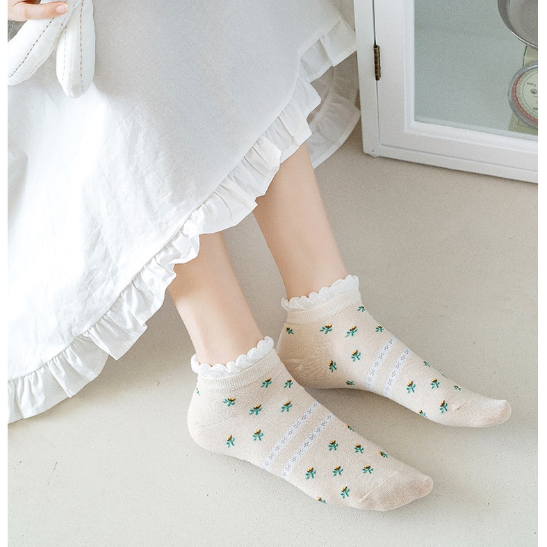 Tất nữ cổ ngắn thêu hoa lá xinh thời trang Vintage phối đồ đi chơi chụp ảnh tiểu thư đẹp rẻ