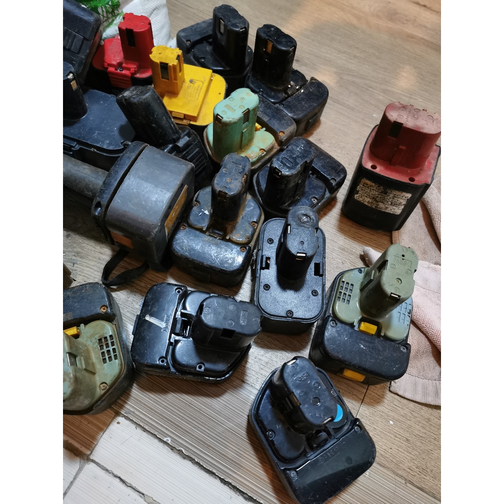 Vỏ Pin Hitachi 12v