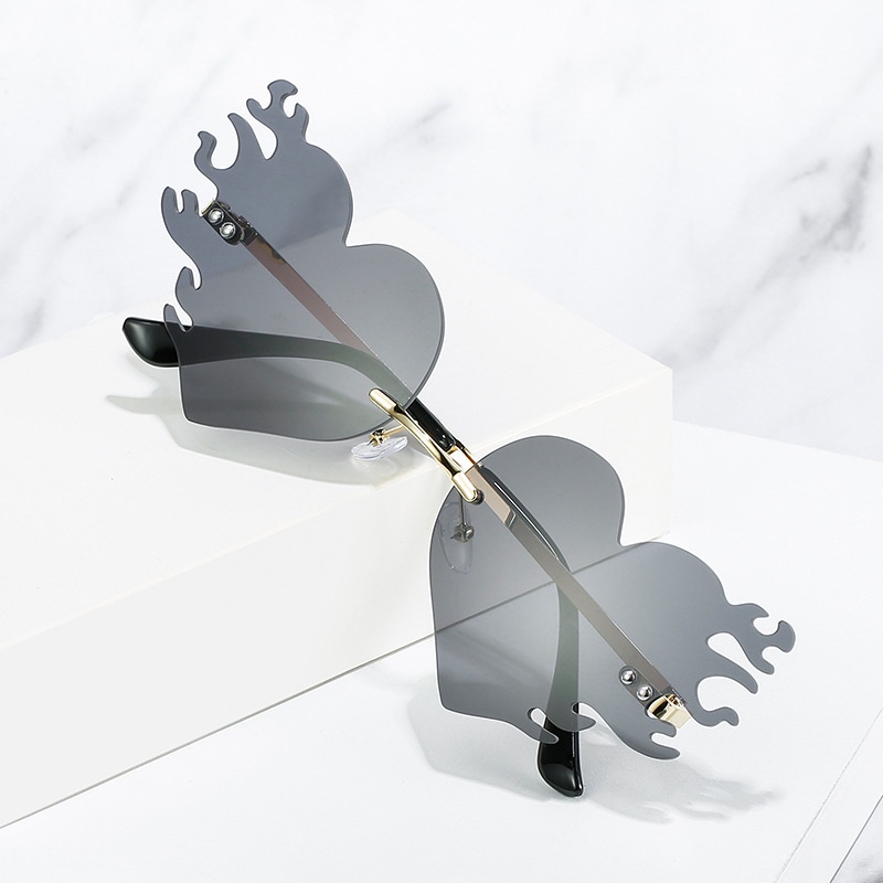 (AIMURUSI) COD Kính Mát Hình Trái Tim Nhiều Màu Sắc Phong Cách Vintage Phương Tây Thời Trang Cho Nam Nữ