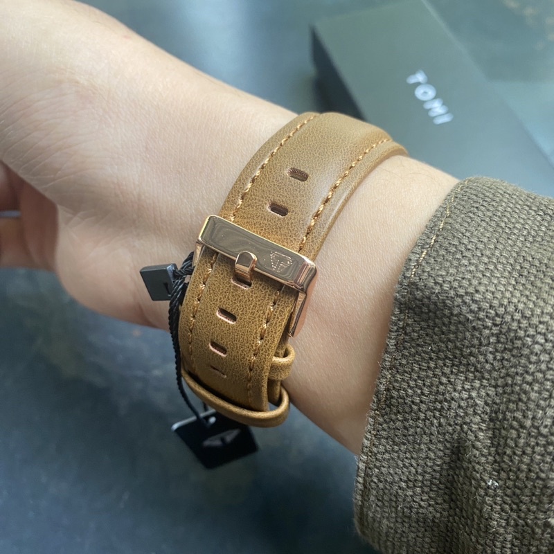 Đồng hồ nam mặt vuông dây da cao cấp chính hãng TOMIBIG phong cách trẻ trung năng động