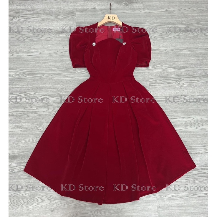 Váy nhung xoè xếp ly