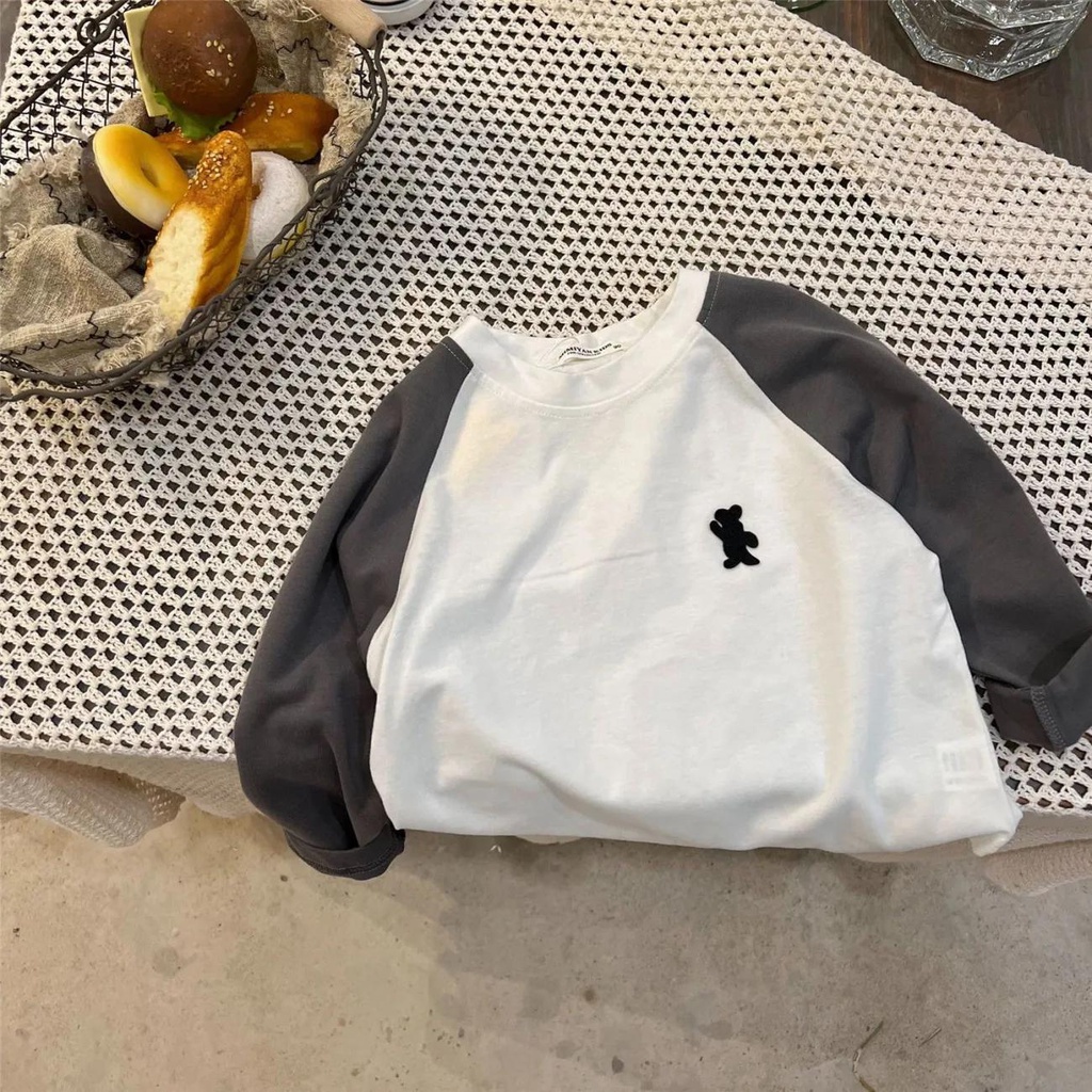 Áo Thun Tay Dài Dáng Rộng In Hình Gấu Màu Sắc Tương Phản Thời Trang Xinh Xắn Cho Bé