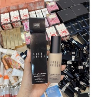 Kem nền bobbi brown skin longwear weightless