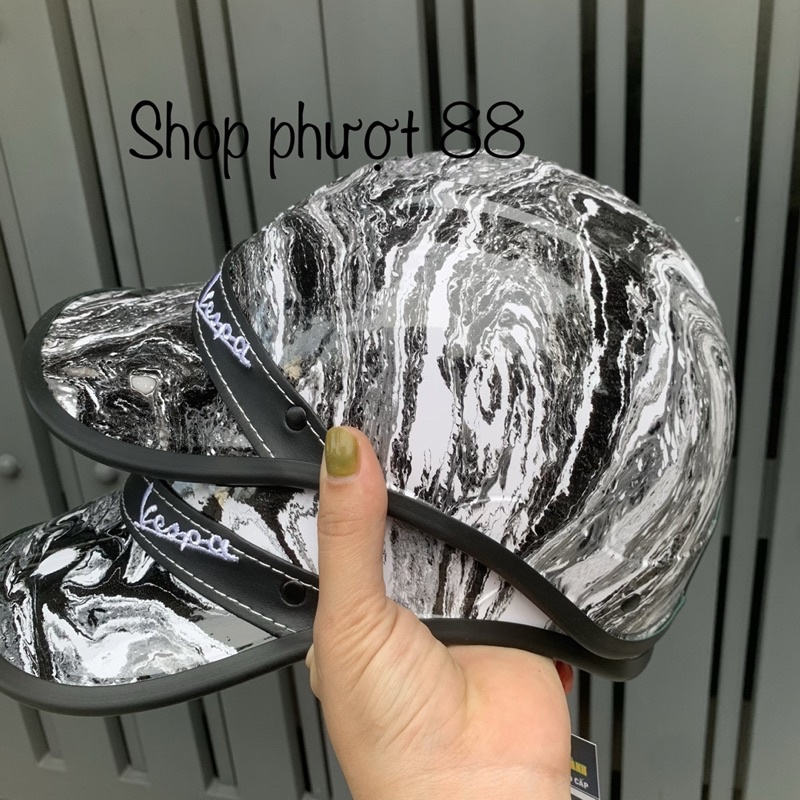 Nón bảo hiểm kết viền da vespa nhúng cacbon dành cho Nữ