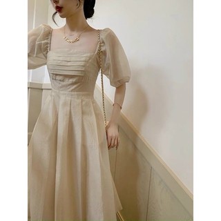 Đầm midi kem cổ vuông xếp ly (Freesize)