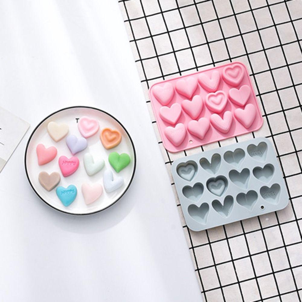 Khuôn Làm Bánh Hình Trái Tim 12 Ngăn Tiện Dụng