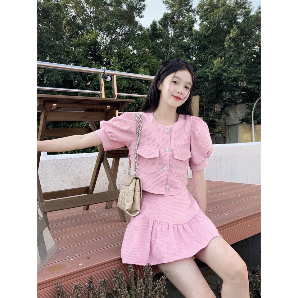 Set Đồ Nữ Áo Croptop + Chân Váy Xòe HT52 HaLuu Store Phong Cách Hàn Quốc | BigBuy360 - bigbuy360.vn