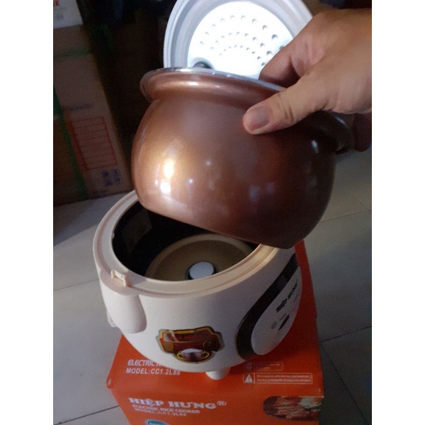Nồi cơm điện nắp gài Hiệp Hưng 1L2 cao cấp