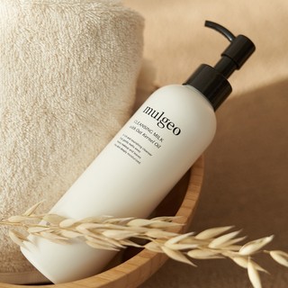 Sữa rửa mặt dạng sữa Mulgeo Cleansing Milk 195ml