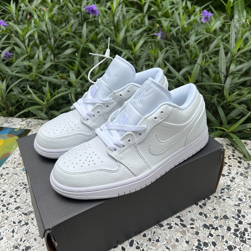 Giày thể thao_Nike Jordann 1low trắng full giày nam nữ cổ thấp phong cách đơn giản dễ phối đồ