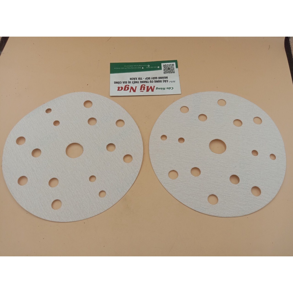 Nhám tròn tờ khổ 1t5 có lỗ cát 150