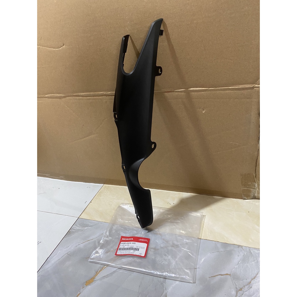 Ốp sườn sau bên trái HONDA WAVE S110, S110, RS110, RSX110.  64490KWWA00