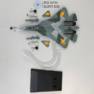 Mô hình máy bay Su-57 CỜ KQVN Nhựa ABS Dài 30cm