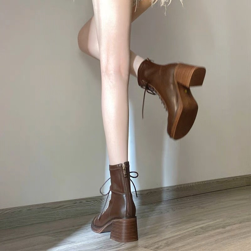 Giày boot nữ cao cổ phối dây buộc khoá kéo phía sau cá tính Bốt nữ cao gót buộc dây style Hồng Kông