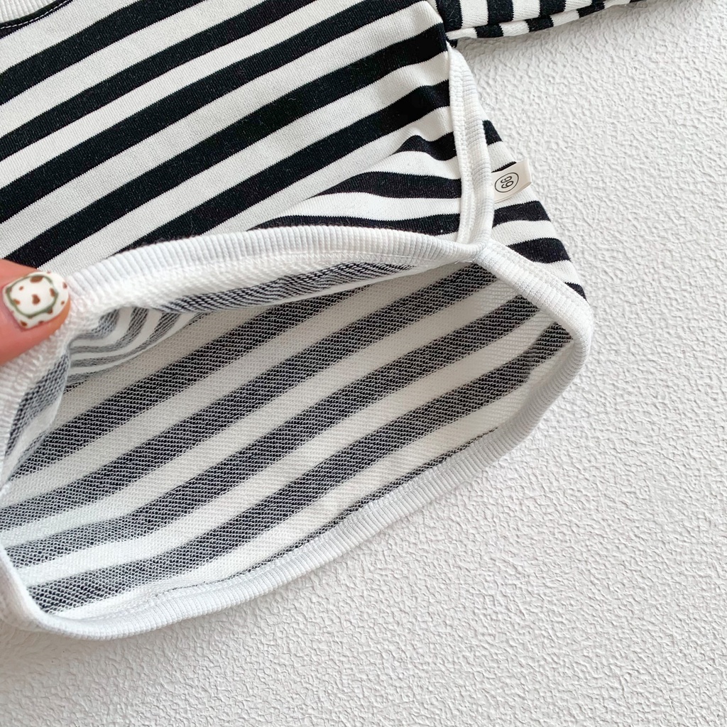 Áo Thun Tay Dài Họa Tiết Kẻ Sọc Thời Trang Mùa Thu Dễ Phối Đồ Cho Bé Trai Và Gái