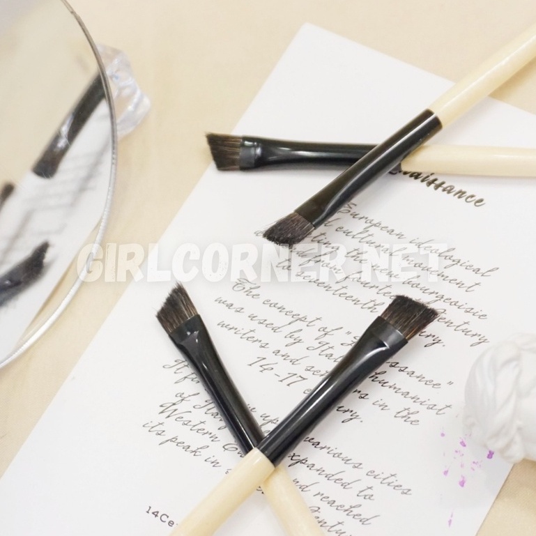 Cọ Vẽ Chân Mày - Cọ Mày Bobbi Brown Eye Definer