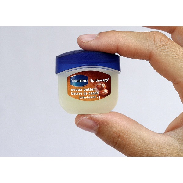 Son dưỡng môi Vaseline dạng hộp nhỏ gọn và tiện dụng giúp cấp ẩm làm mềm mịn môi 7g (giao hương ngẫu nhiên)