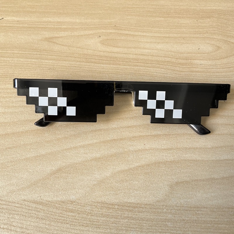 Kính Mát minecraft 5 Màu 2022 Thời Trang Cho Bé