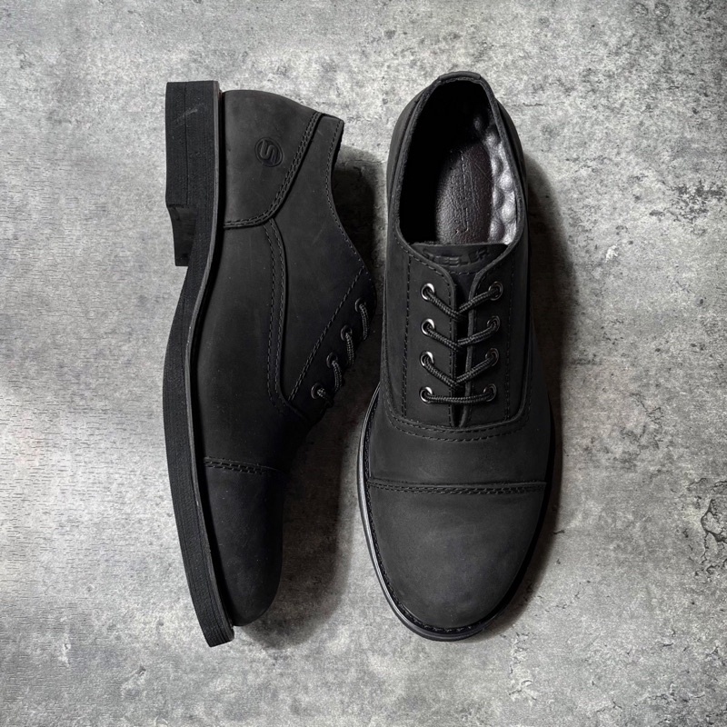 GIÀY OXFORD STEED DA BÒ SÁP NGỰA ĐIÊN FULL BLACK