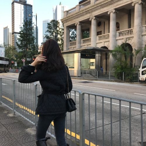 Áo khoác phao trần màu đen