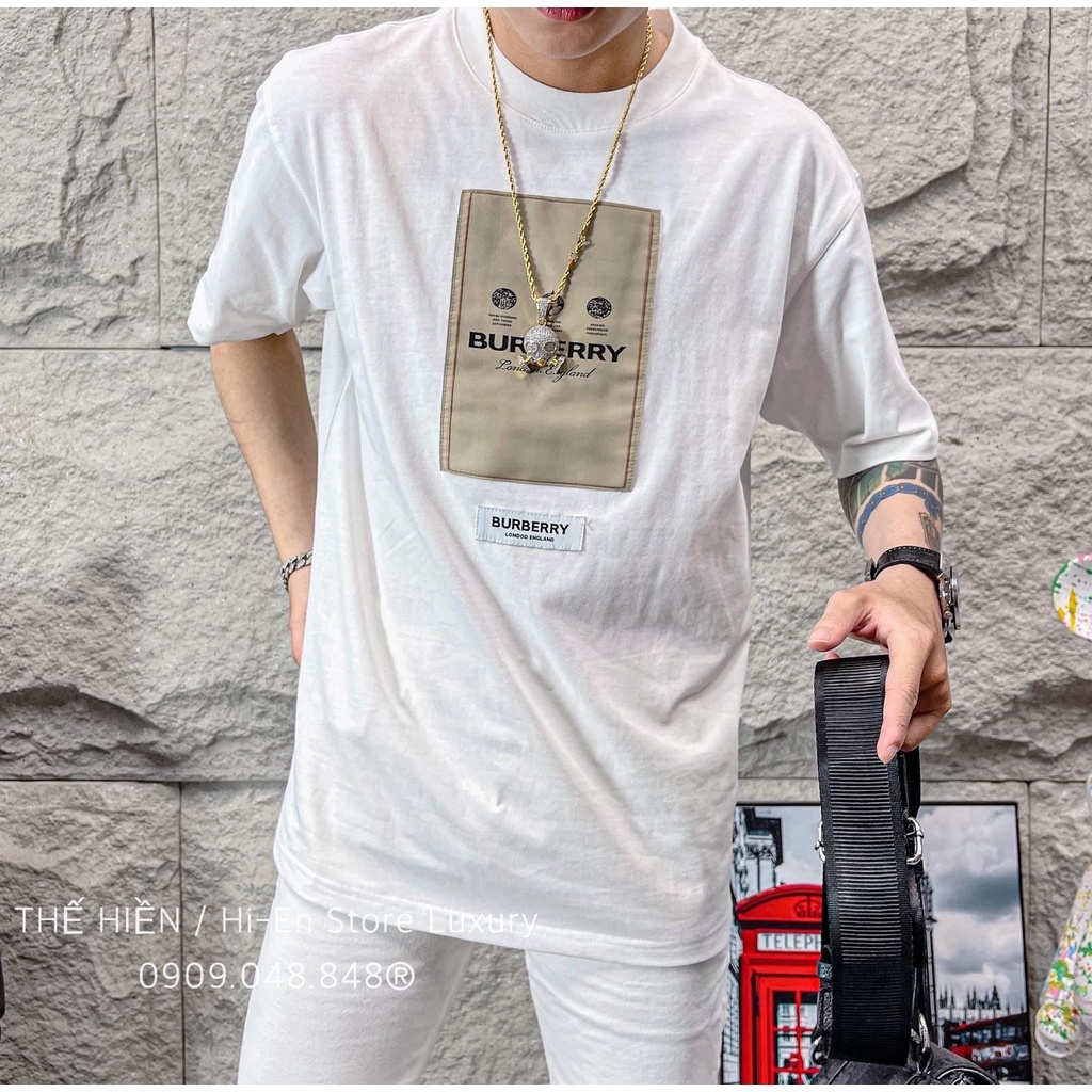 ÁO THUN IN Ô MÀU VÀNG BUBERRY 2022