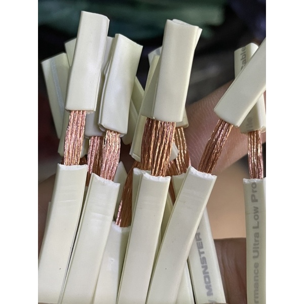 Dây loa Monster bãi Mỹ