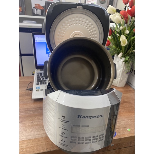Nồi cơm điện tử Kangaroo 1.5 lít KG598 - Hàng trưng bày