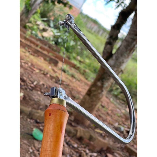 Cưa cáp cắt cựa