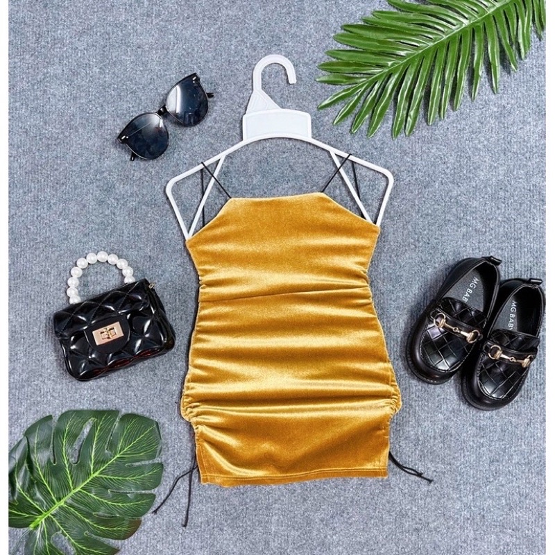 Body nhung dây cho bé gái