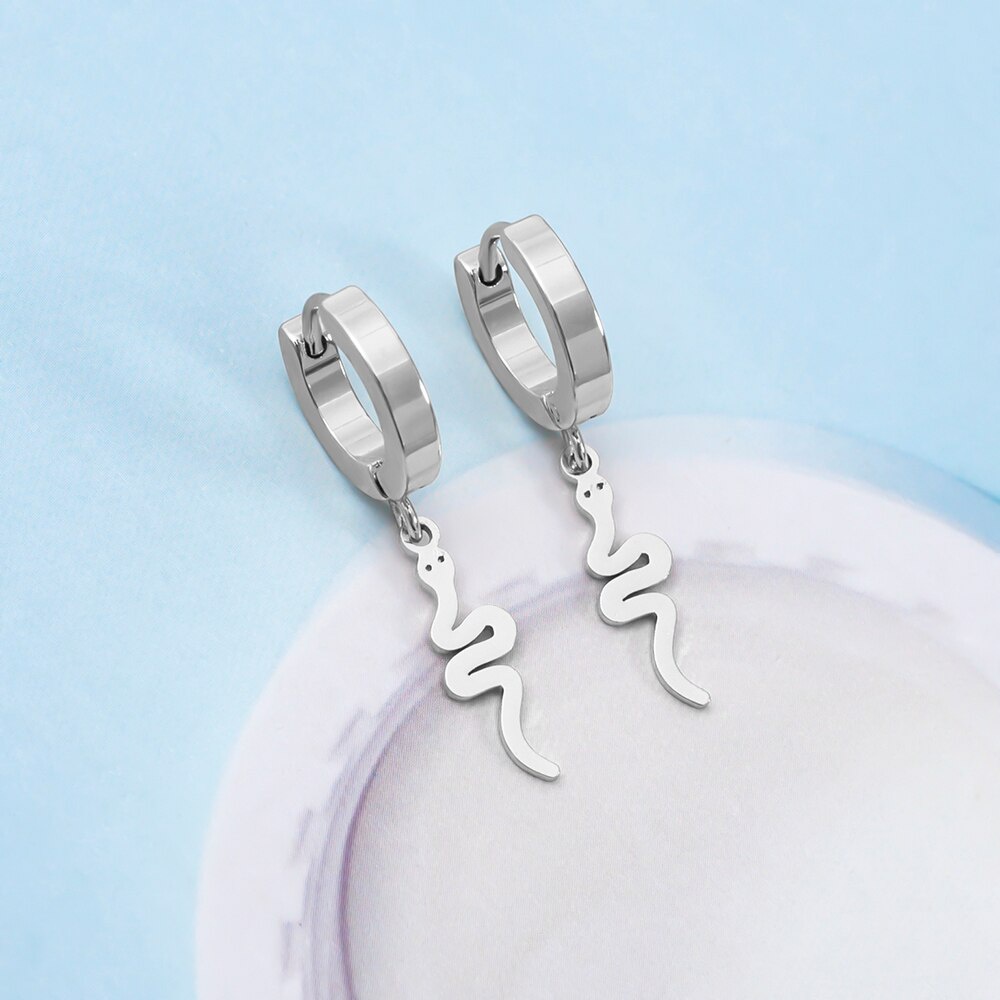 1 Đôi Khuyên Tai Tròn Bằng Thép Không Gỉ Màu Sắc Bạc Hình Bướm / Xương Rắn Phong Cách Punk Dành Cho Nam Nữ