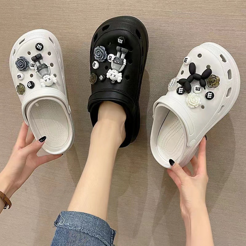 Dép cross Sunny  gắn sticker mẫu mới sang chảnh, dép bánh mì đế cao đi cực êm chân không nóng cho mùa hè