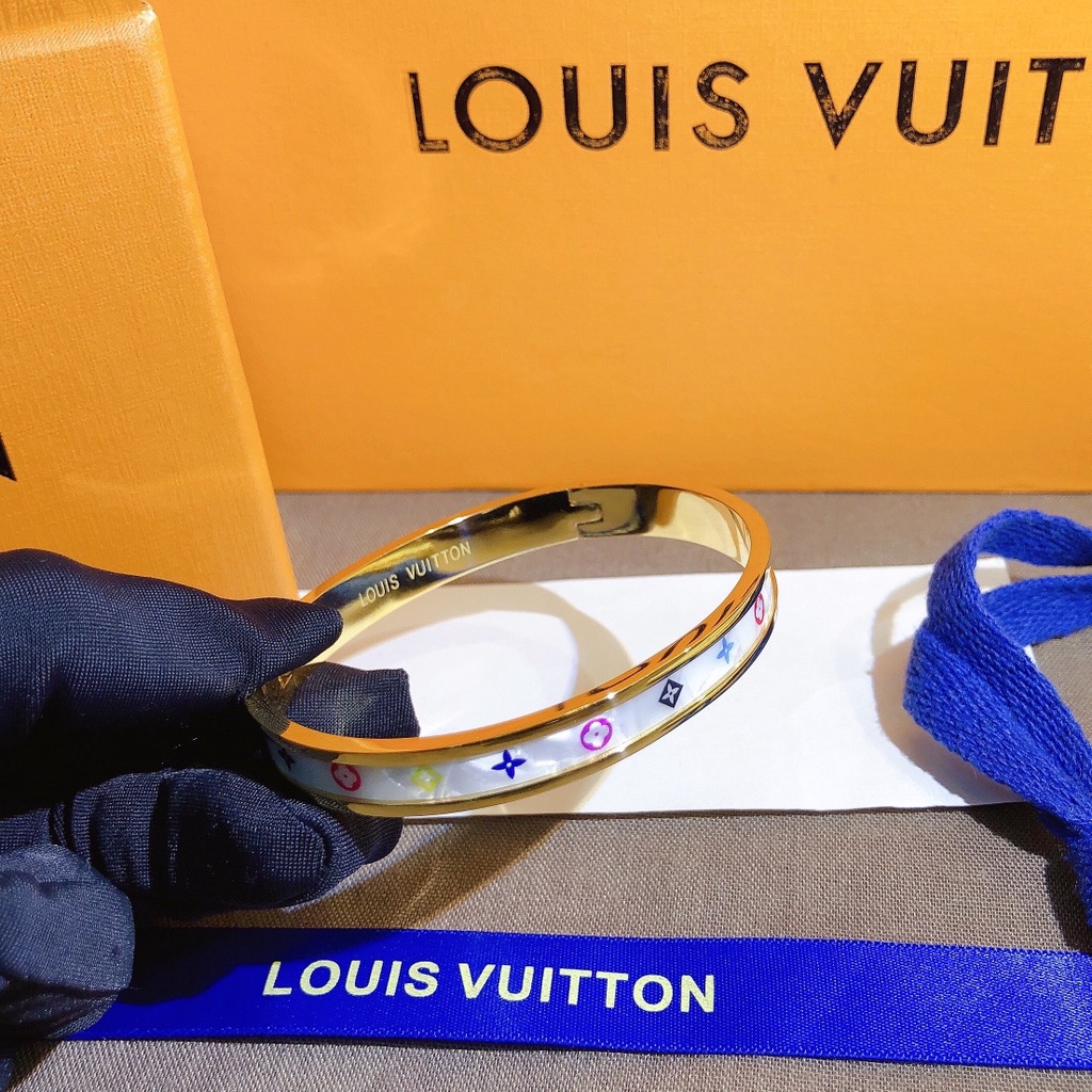 Vòng Tay Louis Vuitton Bằng Thép Titan Họa Tiết LV Monogram